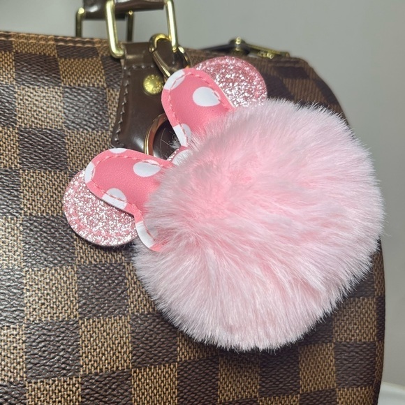 Minnie Mouse Inspired Puffy key charm. Pink and sparkly - Picture 4 of 5